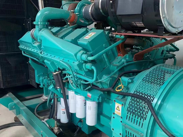 海口更换100kW柴油发电机组机油时，需要注意哪些事项？